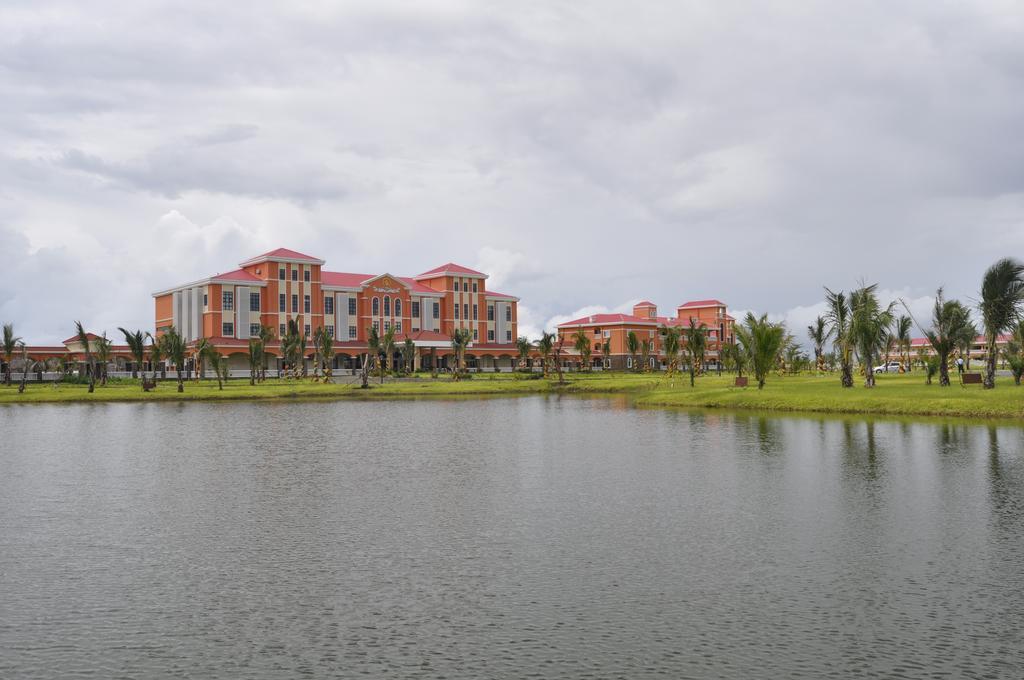 Golden Peacock Resort Hotel Beira Exterior foto
